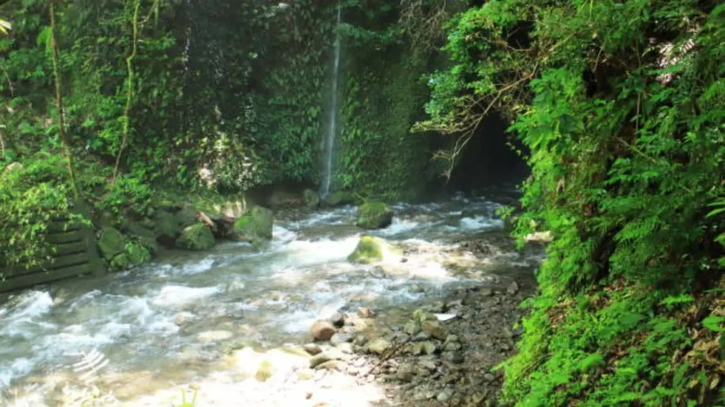 The entrance and ticket booth of Leke Leke Waterfall in Bali